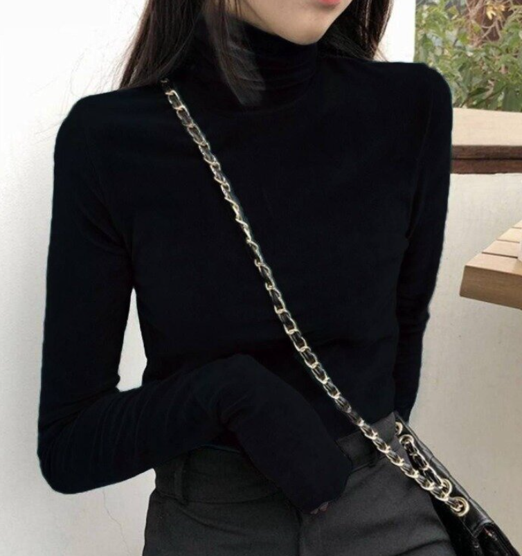 Жіночий велюровий гольф облягаючий однотонний з подовженими рукавами розмір 48-50 чорний, фото 1