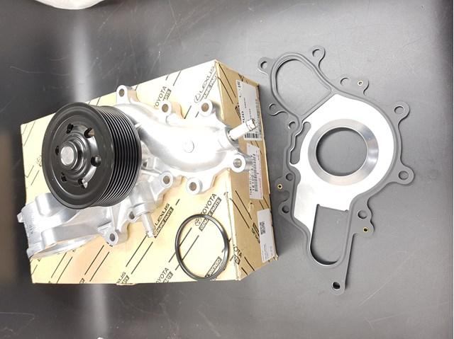 Помпа водяна (насос) охолодження Toyota: Land Cruiser, 1610059366, фото 1