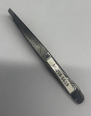 Пінцет для брів (широкі скошені краї)