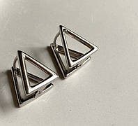Модні геометричні сережки - трикутники під срібло . Медичне золото. Модные серьги - треугольники