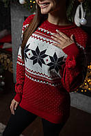 Жіночий новорічний светр