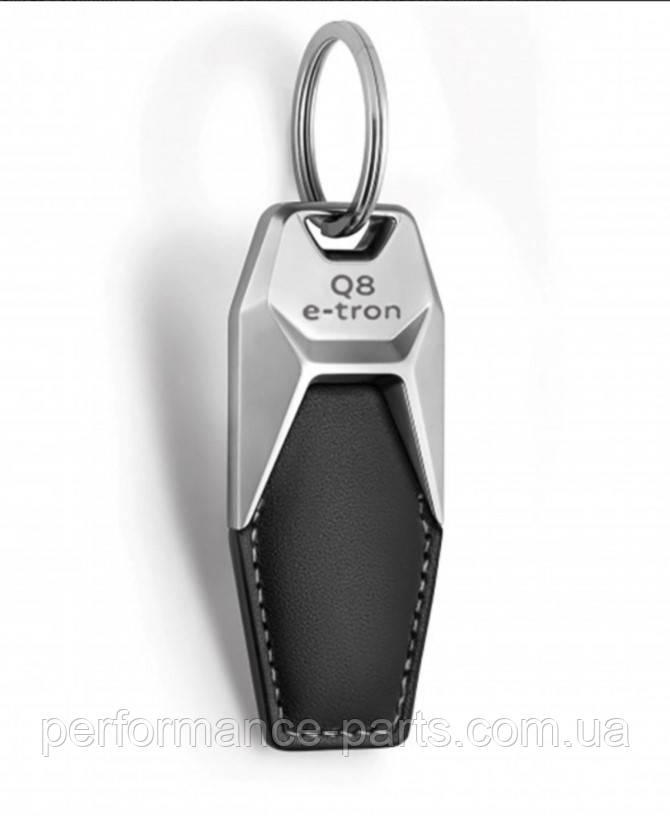 Брелок Audi Q8 e-tron Model Key Ring - MY2023 3182300100