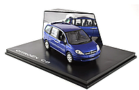 Коллекционная модель авто 1/43 Citroen C8 Blue 2002 Norev