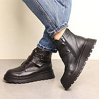 Зимние ботинки женские черного цвета из натуральной кожи утепленные мехом на молнии и толстой подошвой