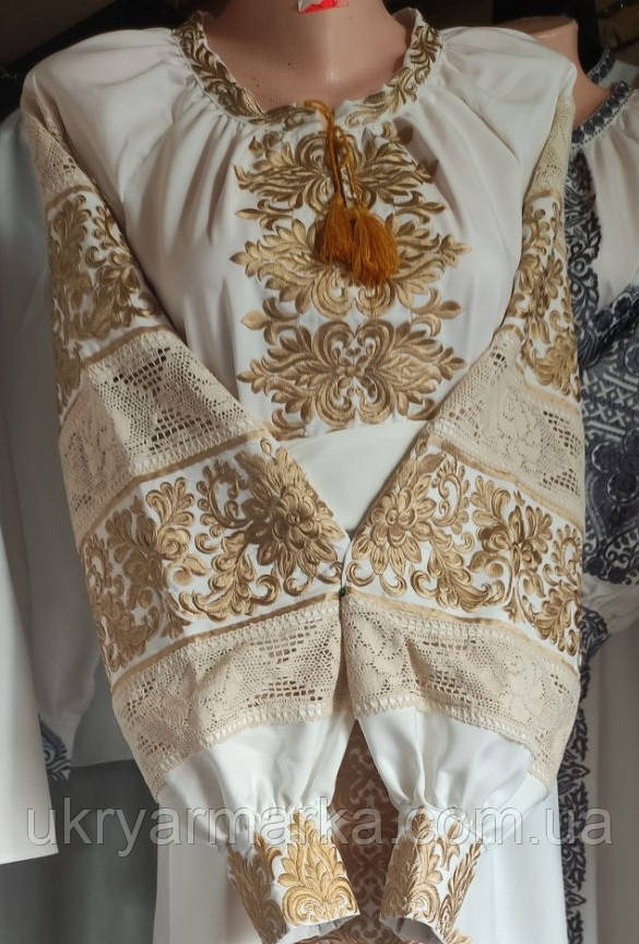 вишите плаття східним орнаментом