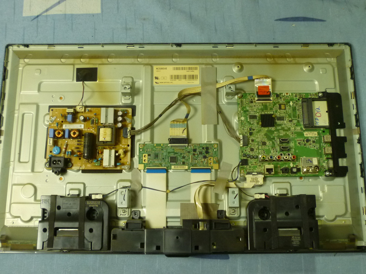 Плати від LЕD TV LG 32LH604V-ZB.BRUGLDU поблочно (матриця розбита)