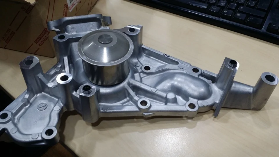 Помпа водяна (насос) охолодження Toyota: Land Cruiser, Sequoia, Tundra; Lexus: GS, LS, SC, 1610059276, фото 1