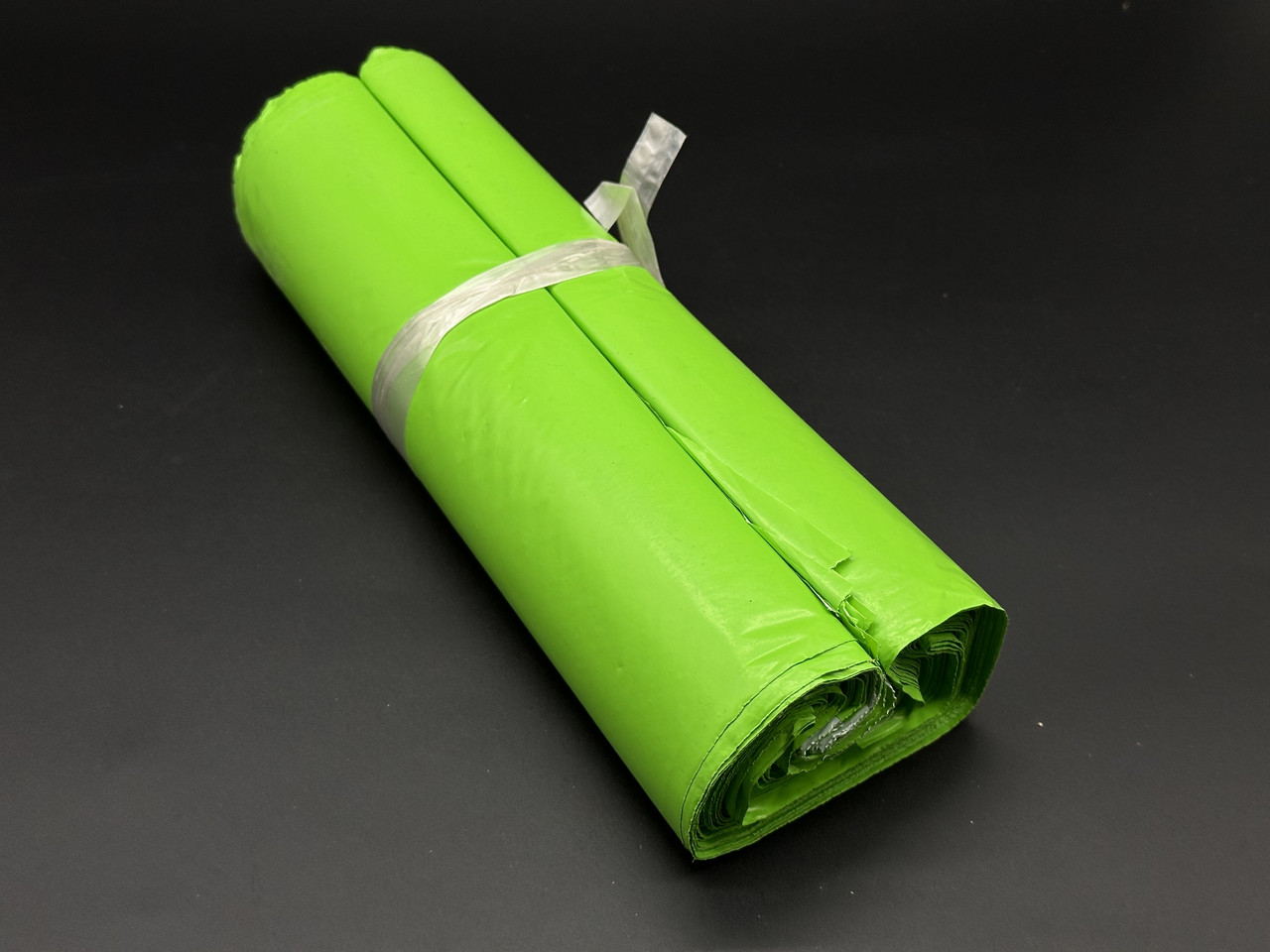 Кур'єр-пакет для відправок салатовий 25х35 см. 100 шт/уп. Пакет Поштовий з клейовим клапаном Кур'єрський без кишені, фото 1