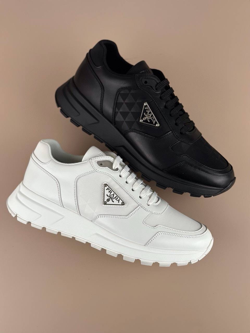Чоловічі кросівки  Prada