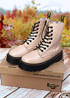 Женские зимние ботинки Dr. Martens Jadon Patent Beige (бежевые) высокие повседневные боты арт6471 Др Мартинс