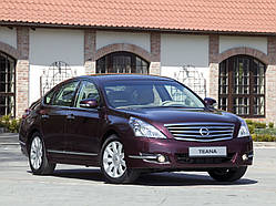 Лобове скло на NISSAN TEANA J32 2008-14 г.