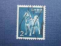 Марка Япония 1989 фауна собака 2 йены гаш