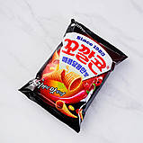 Уцінка!!!Кукурудзяний снек солодко-гострий, Lotte, Південна Корея, 67 г.Знижка (терміндо 08.02)), фото 2