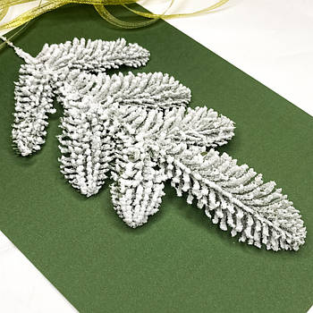 Гілка лита Ялиця Шик 7 зелена засніжена