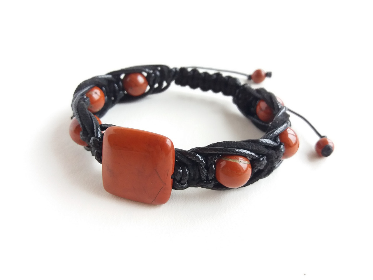 Браслет з Червоної яшми d 10мм потрійний оплет