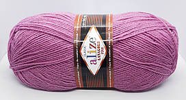 Нитки пряжа для в'язання напіввовна LANA GOLD FINE Лана Голд Файн № 28 - суха троянда