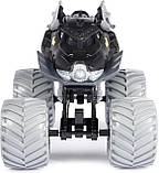 Оригінал Monster Jam Batman Batmobile. Монстр-трак Бетмобіль Бетмена, фото 7