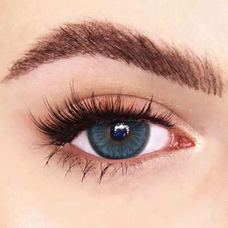 Голубые с окантовкой контактные ЛИНЗЫ для глаз, отличное перекрытие своего цвета + КОНТЕЙНЕР для хранения. - фото 4 - id-p2048874503