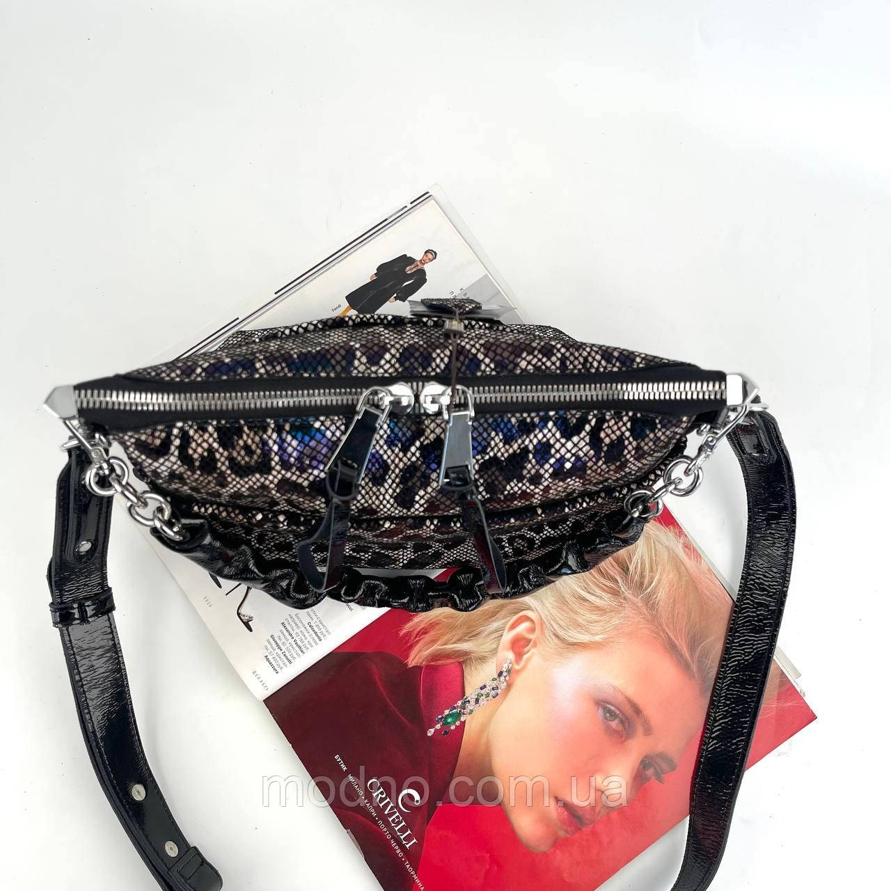 Женская кожаная сумка с лазерной обработкой на и через плечо Polina & Eiterou - фото 6 - id-p2048938771