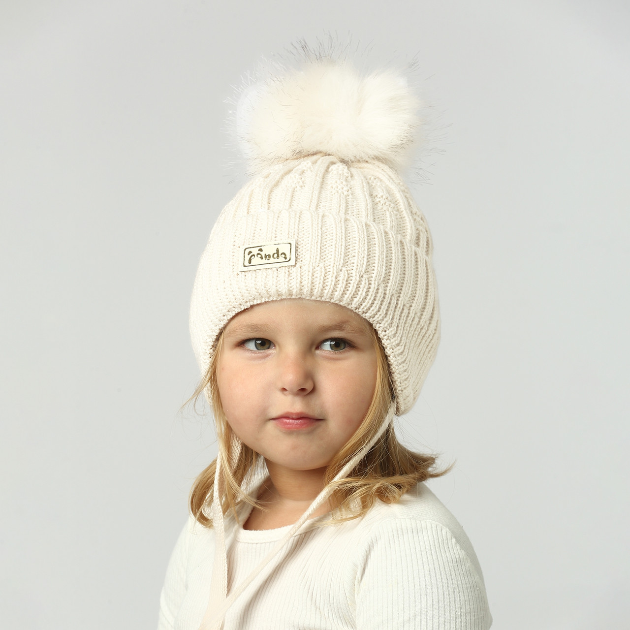 Зимова шапка для дівчинки 50 52 розміру на 3 4 роки 5 6 років, Зимова шапка дівчинці спицями молоко