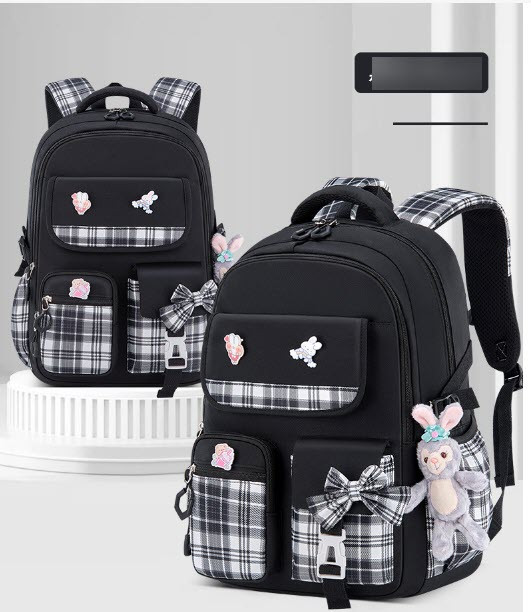 Шкільний великий портфель з брелком Зайчика