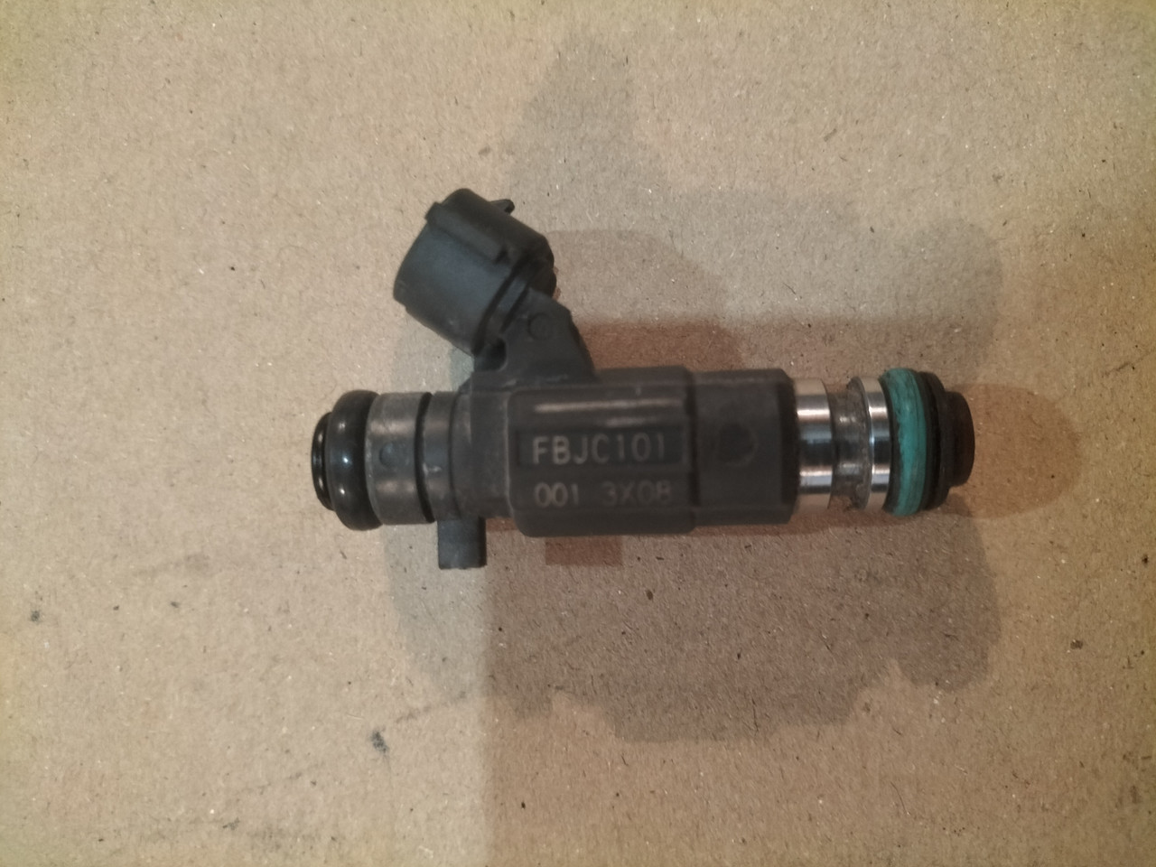 Форсунка Subaru 2.0 2.5i FBJC101