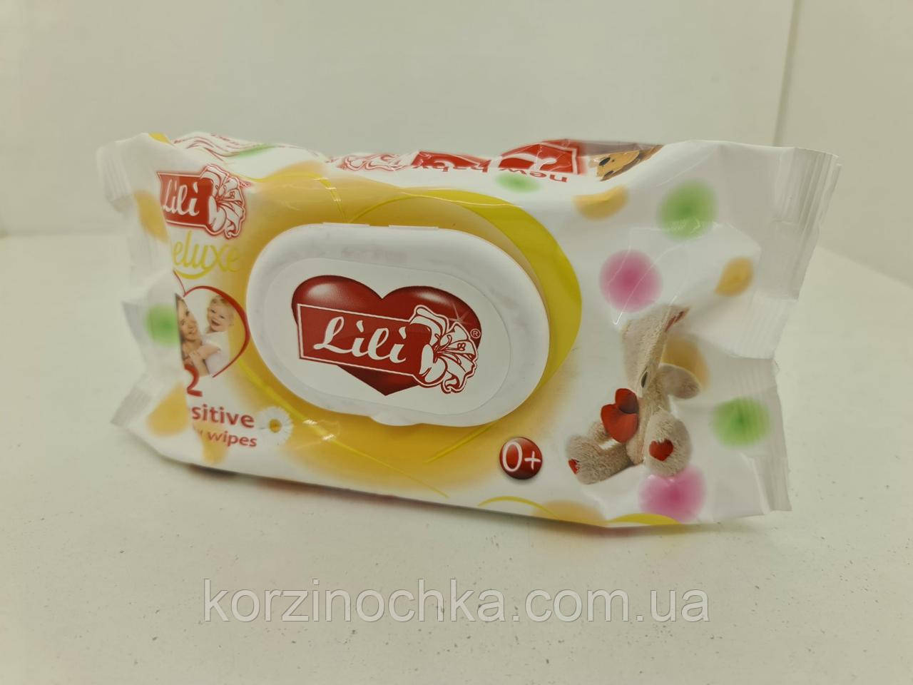 Волога серветка 72 шт"LILI DELUXE "ромашка клапан(1 пач)Волога серветка для Рук і Лиця