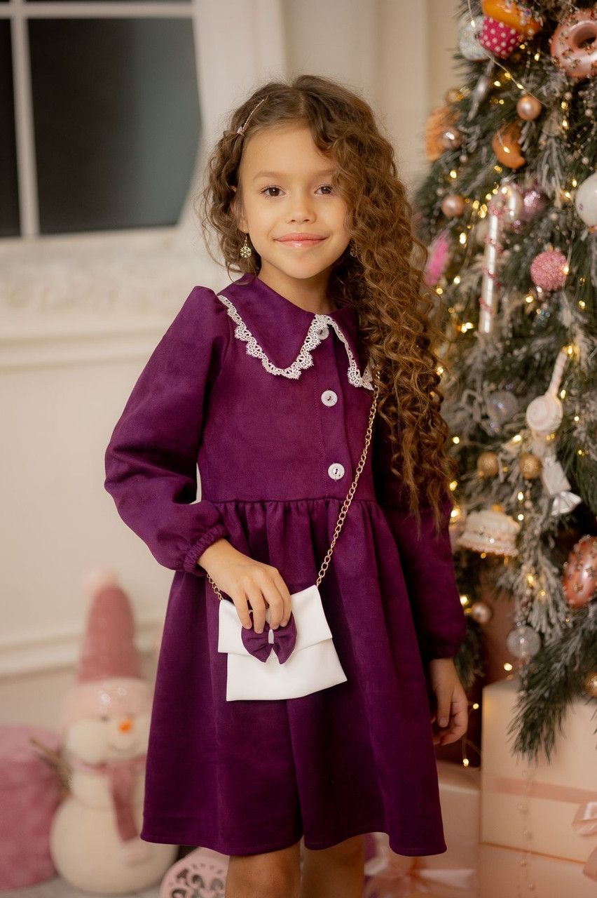 Ошатна дитяча сукня замшева з сумочкою фіолетова