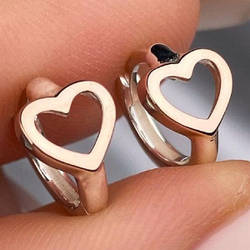 Срібні сережки-кільця (конго) з золотими накладками без каменів в формі сердечок (1 см) РН-571