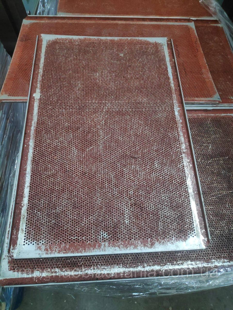 Деко 60*40 см перфороване Б/у