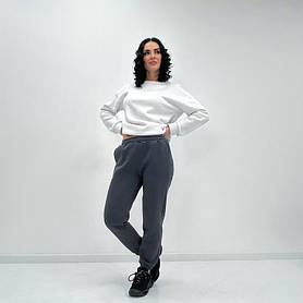 Трендові образи зі спортивним комплектом для жінок від FG 7