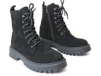Женские замшевые ботинки черные зимняя обувь на меху на платформе с молнией COSMO Shoes New Kate Vel