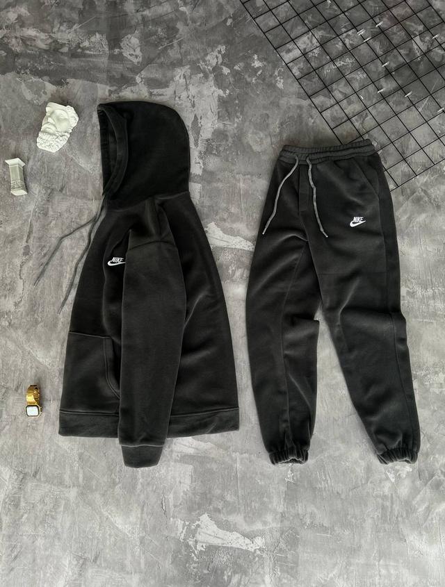 Мужской спортивный костюм Nike