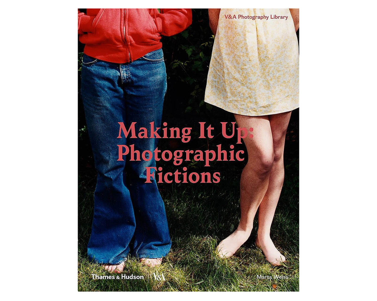 Книга про фотомистецтво з роботами відомих фотографів Making It Up. Marta Weiss книги з історії фотографії, фото 1