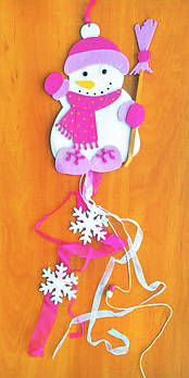 Підвіска сніговик рожевий (100 см) 13-018-5