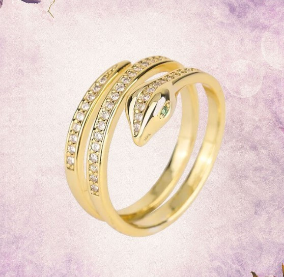 Жіноча золотиста каблучка «Змія» інкрустована стразами, регульована AurumLux160, фото 1