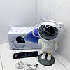 Нічник-проектор великий з ефектом зоряного неба Космонавт з пультом, лазерний, фото 3