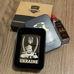 Запальничка бензинова козак Ukraine Zorro у жерстяній коробці чорна, фото 2