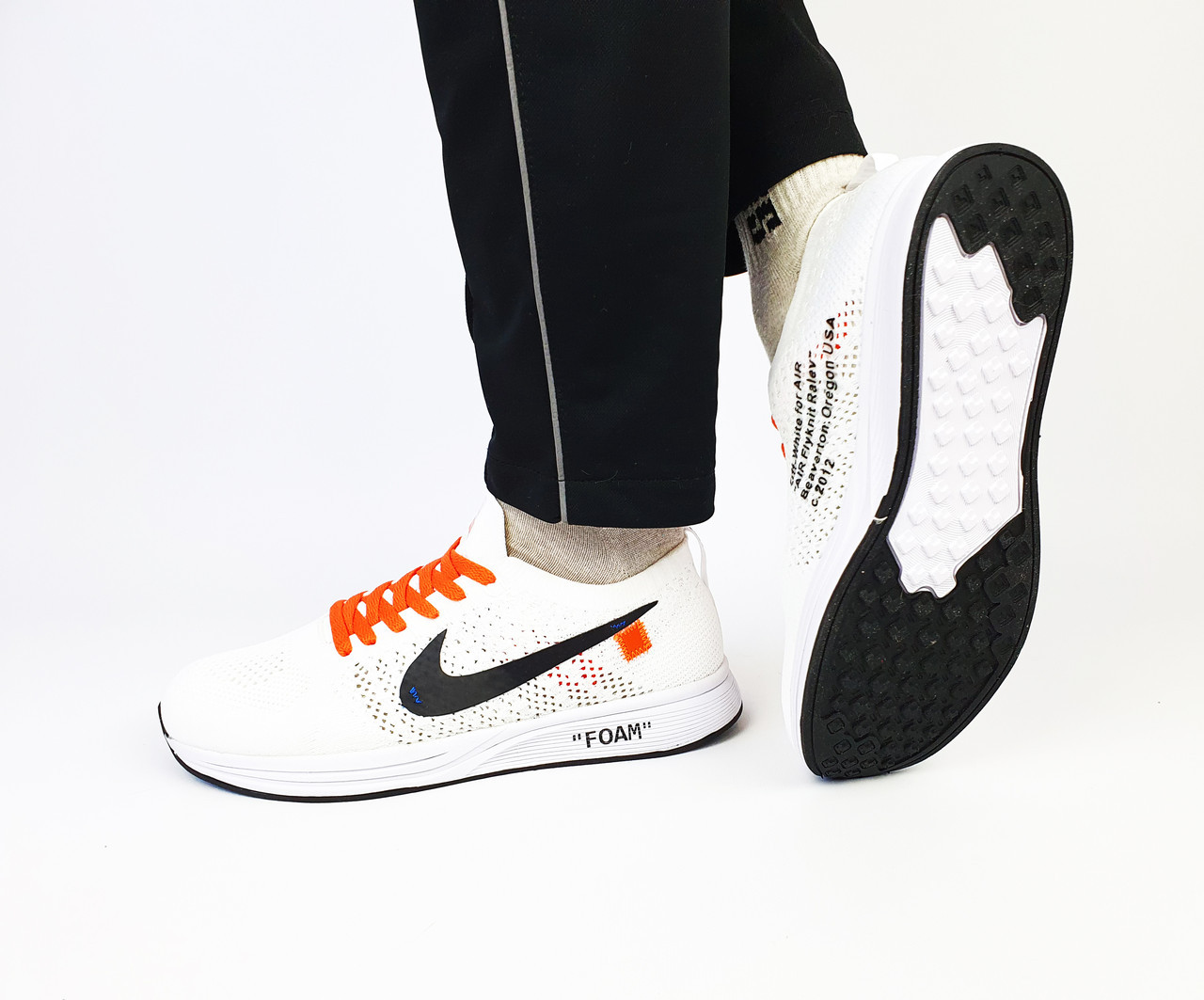 Nike off hotsell white flyknit racer