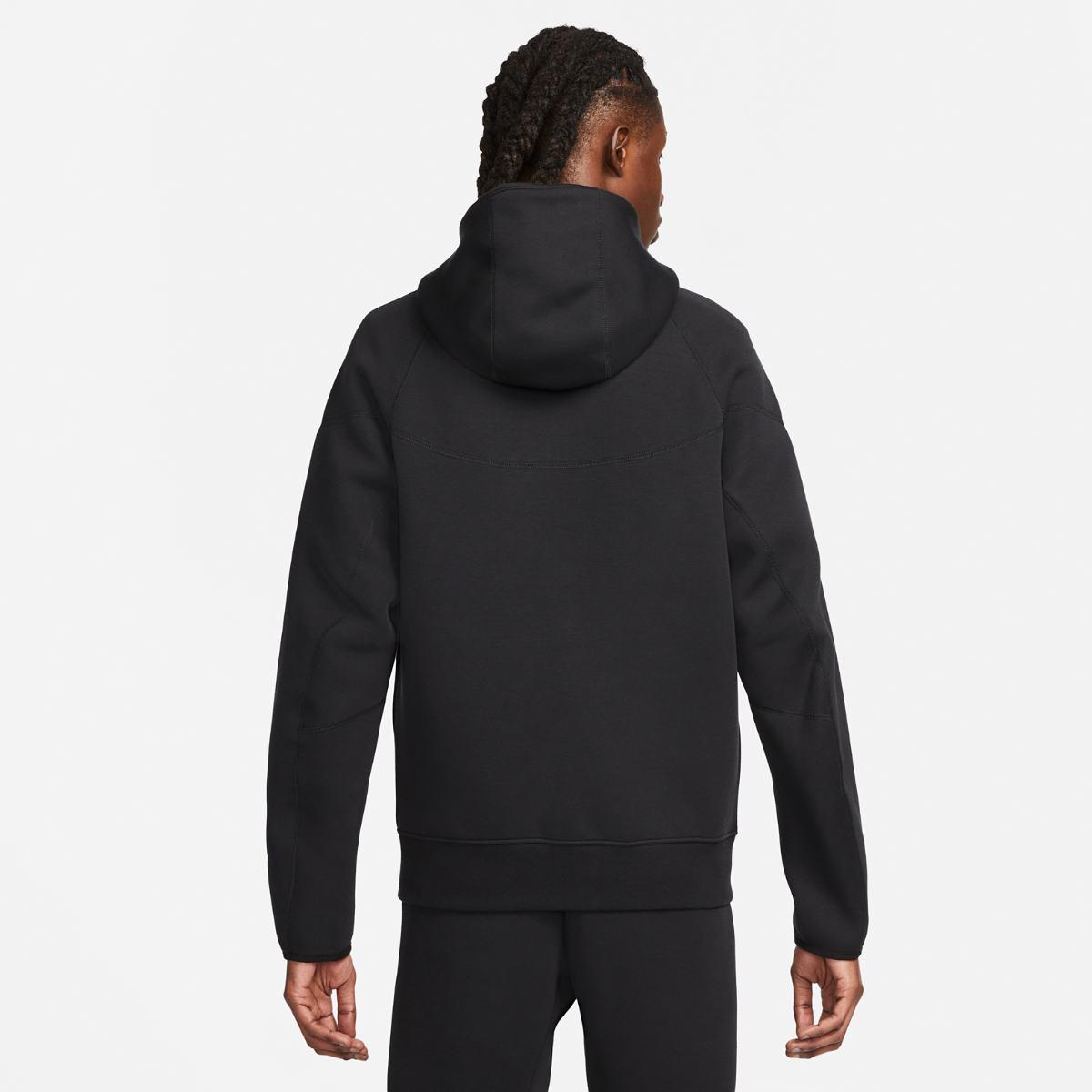 Кофта Nike Sportswear Tech Fleece Hoodie FB7921-010 - фото 3 - id-p2051040566