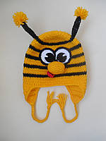 Детские вязаная шапка "Пчелка" ручной работы