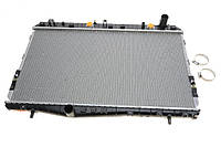 Радіатор охолодження Chevrolet Lacetti/Daewoo Nubira 1.4/1.8 03- (АКПП)(з комб.сист.водяний/масляно 53732 UA62