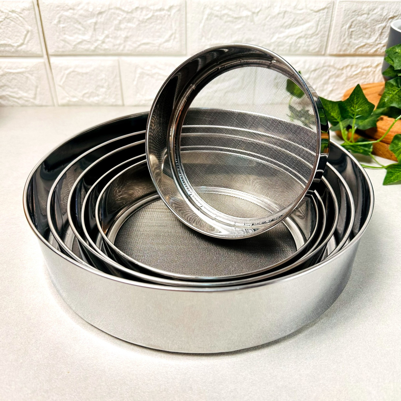 Набір з шости сит різного діаметру з нержавіючої сталі