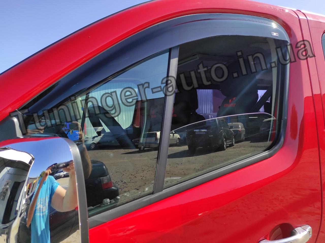 Дефлектори вікон (вітровики) Opel Vivaro 2014-2019 (Hic)