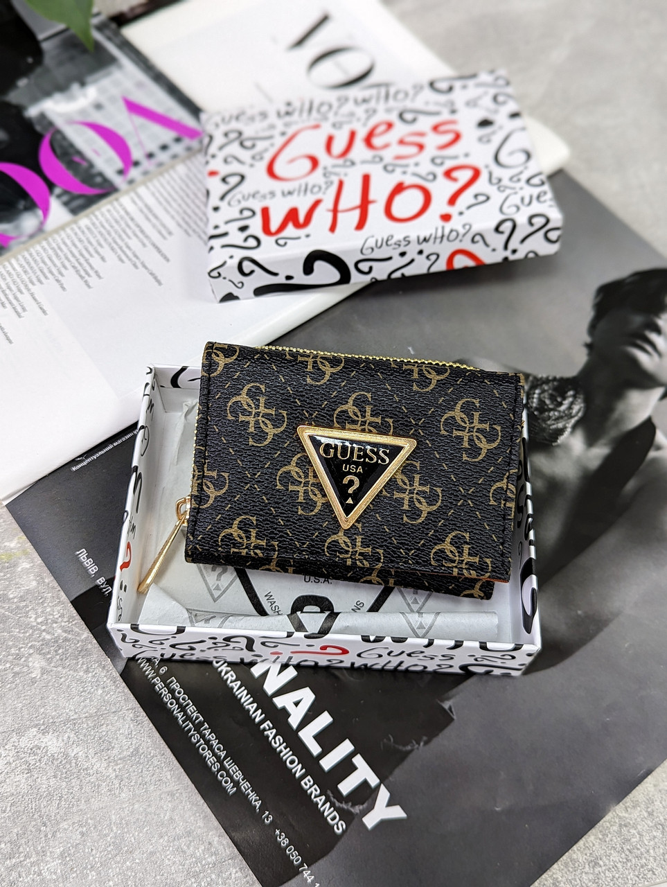 Гаманець Guess жіночий мініконверт Кішечок Гесс коричневий великий лого