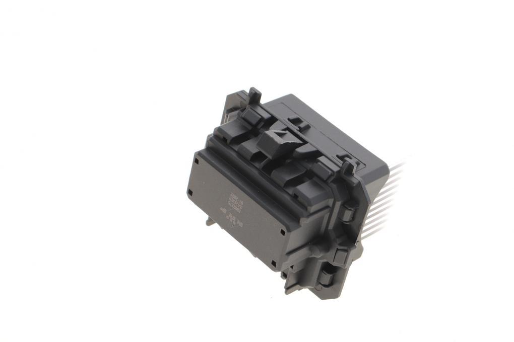 Резистор вентилятора пички Citroen C4/Peugeot 508 04-/ Renault Megane 3 08- NRF 342063 UA62 - фото 3 - id-p2051948319