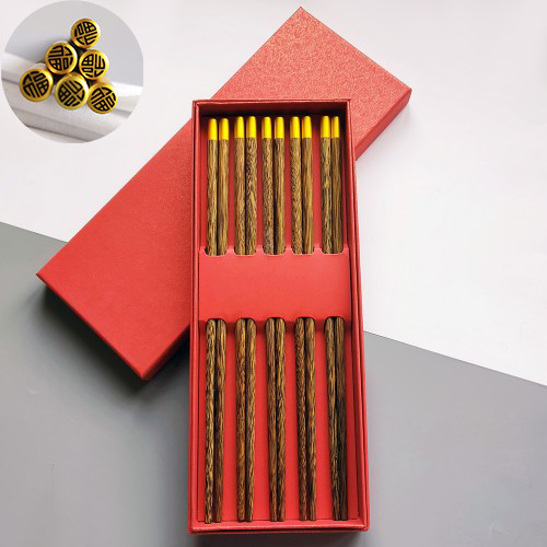 Елегантний набір дерев'яних паличок із золотим краєм (5пар), фото 1
