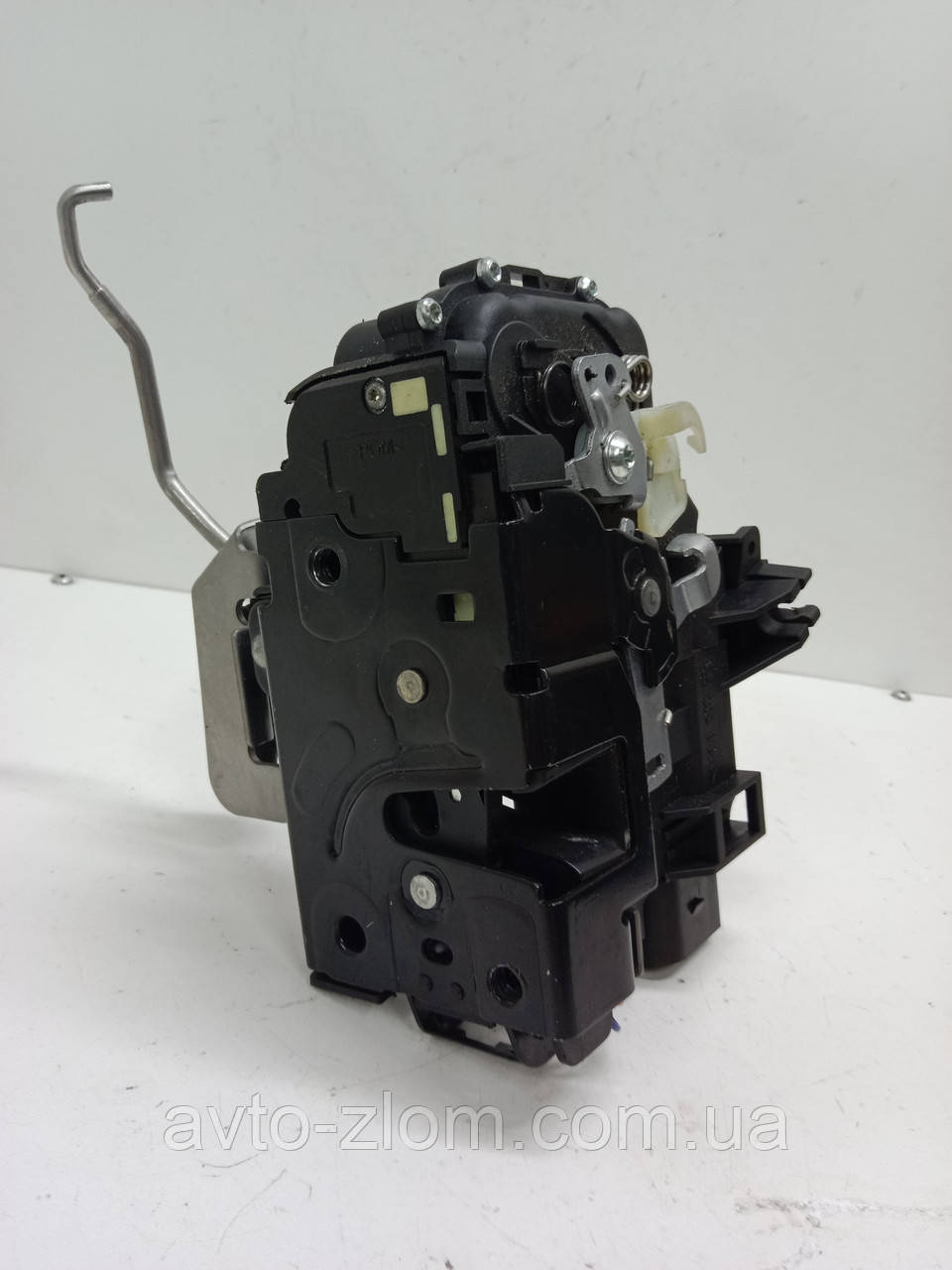 Замок дверей Audi A6 C5, Ауді А6 Ц5. Передній лівий. 4B1837015B., фото 1