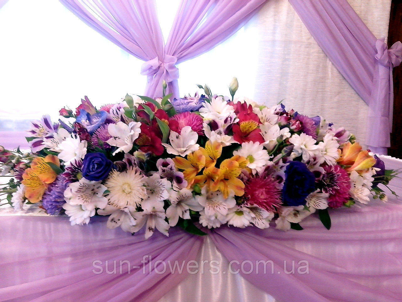 Композиція на стіл молодим еустома,альстрмія, астра., фото 1