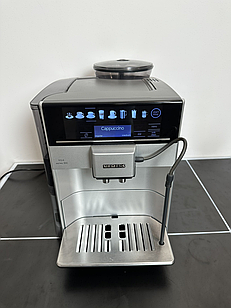 Кавомашина Siemens EQ.6 plus s300 (refurbished) (7 функцій, сенсорна, лат і американо, з капучинатором)